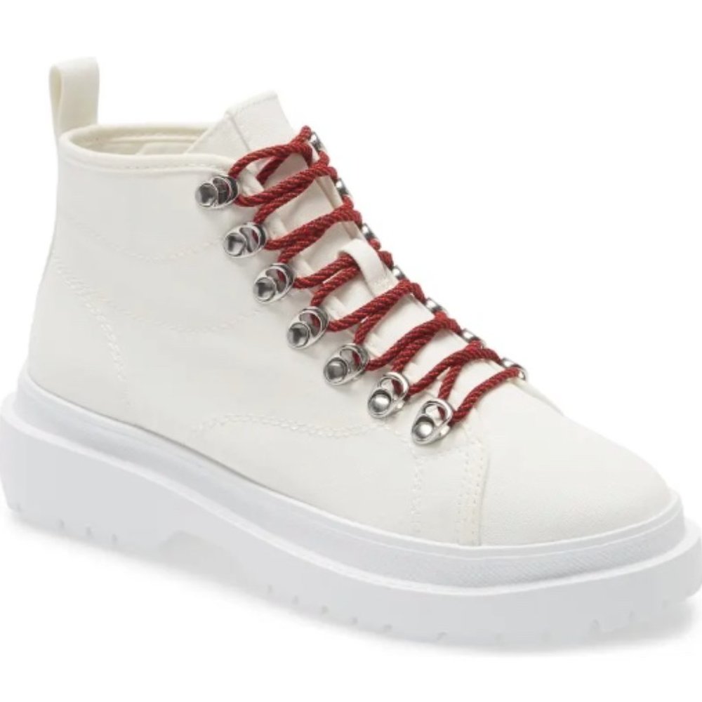 Barry Lace-Up Sneaker